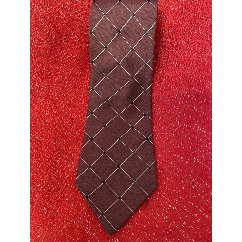 Tommy Hilfiger Burgandy Geometric Diamond Classic Tie Necktie